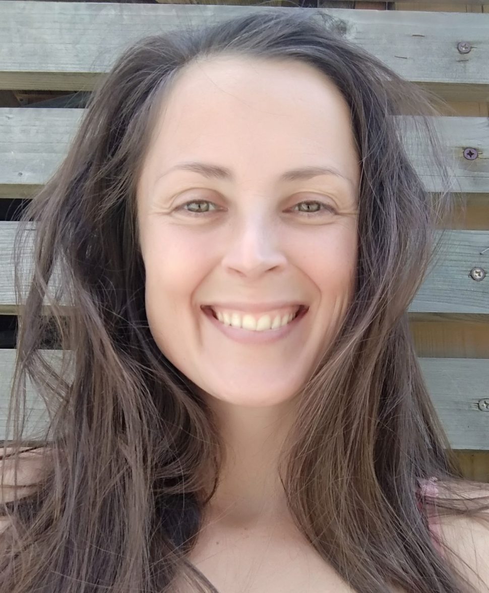 Michelle Holt | Yofyz